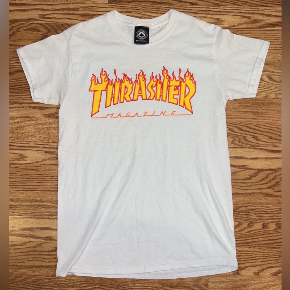 Thrasher mens Small, nice wear, no stains or damages